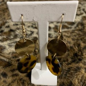 Tortoise and Gold Dangled Earrings